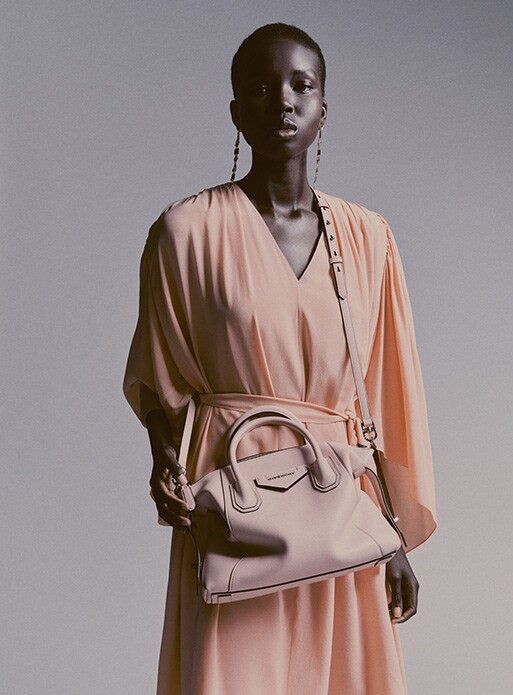 Antigona Celebration Givenchy Paris