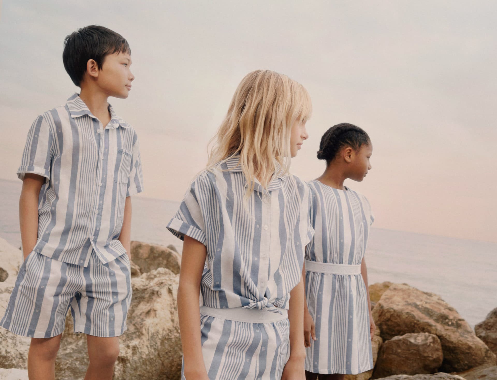 Shirt and bermuda shorts set in linen with 4G stripes