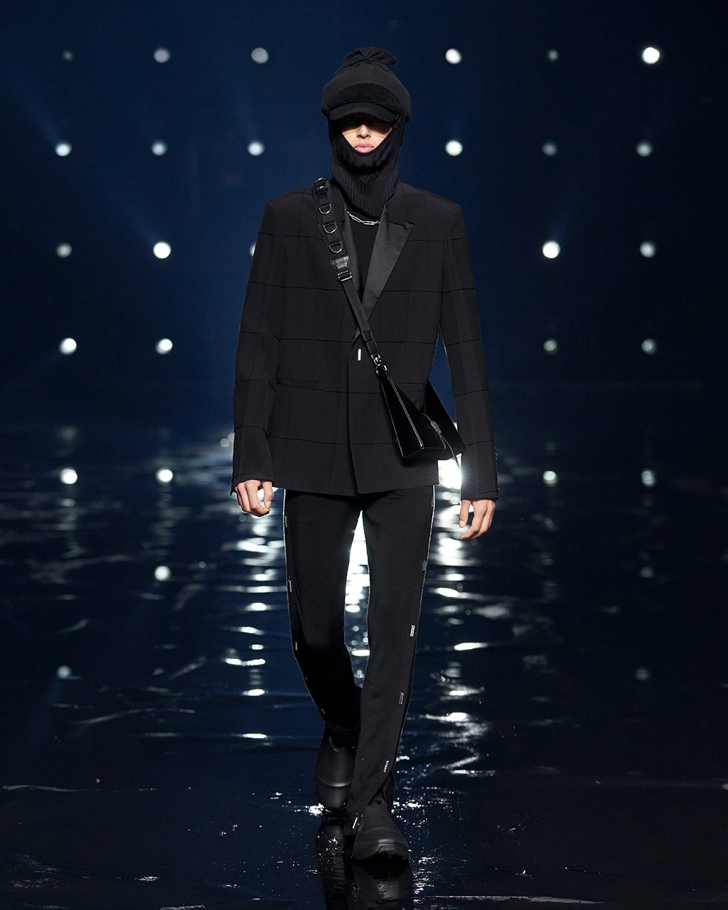 Fall Winter 2021 collection Look 55