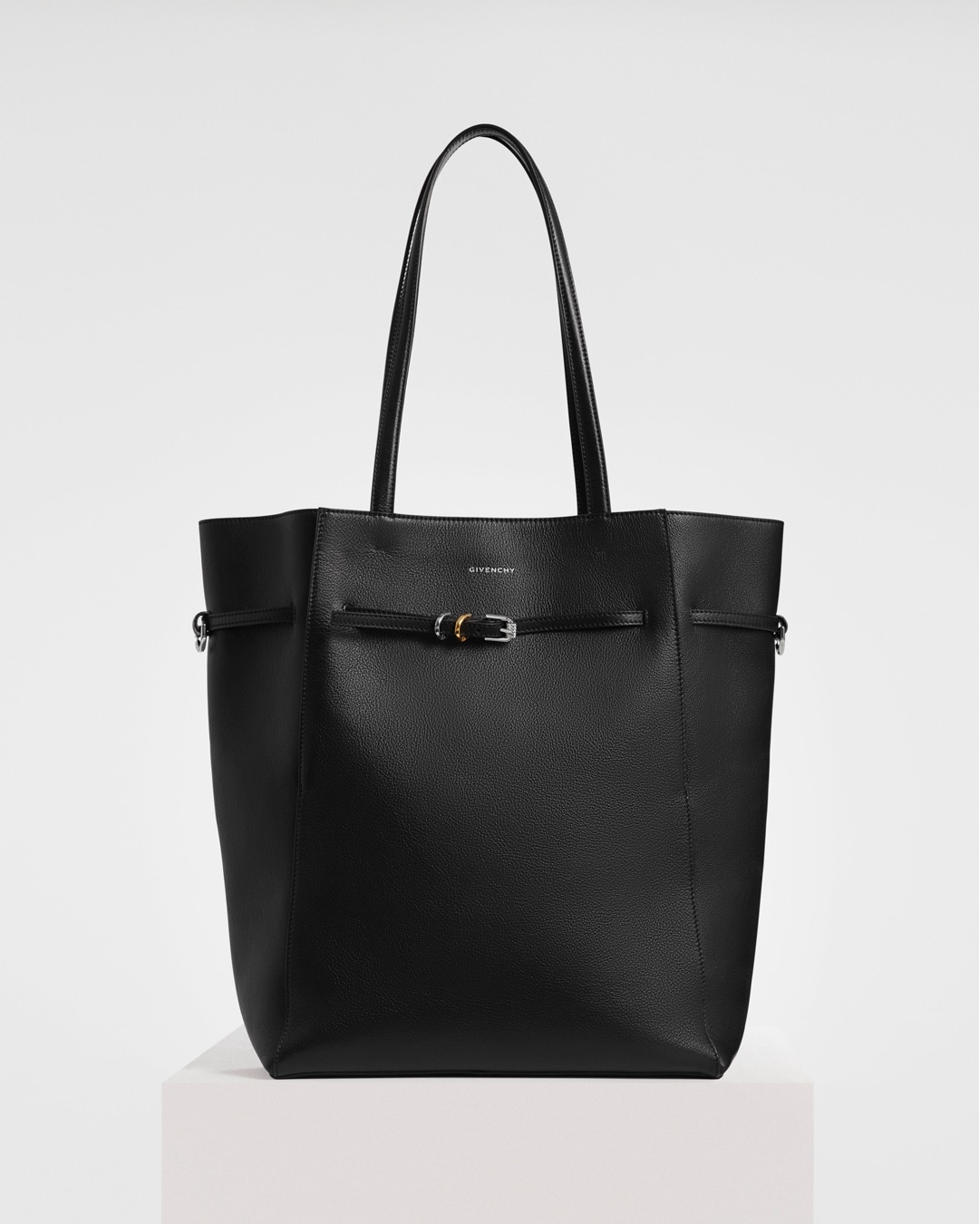 Medium Voyou tote bag in leather