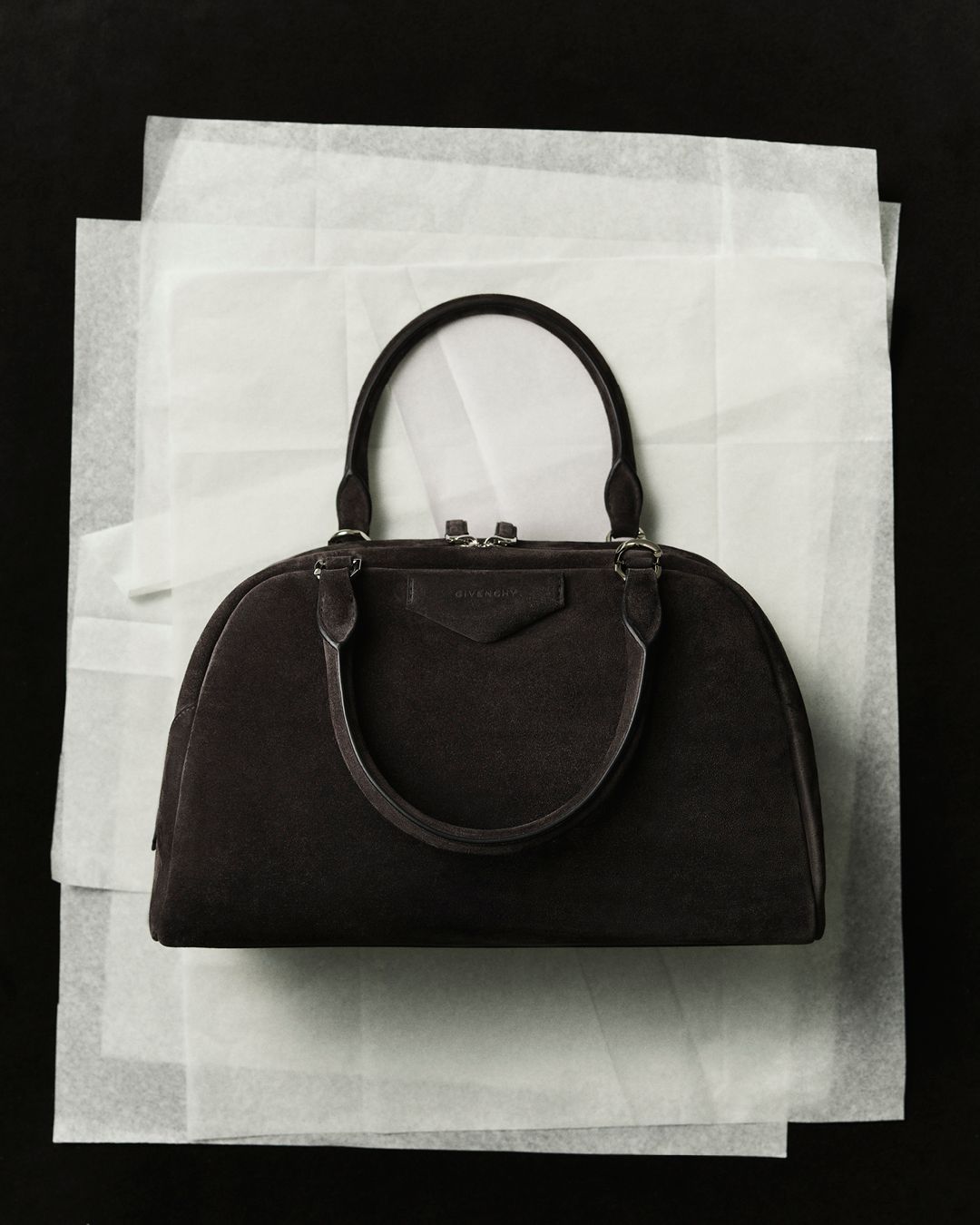 Antigona leather bag