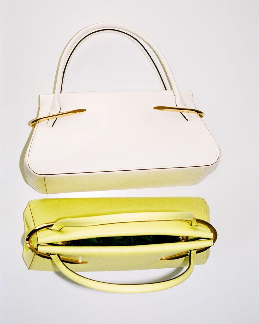 Mini Pinch bag in leather