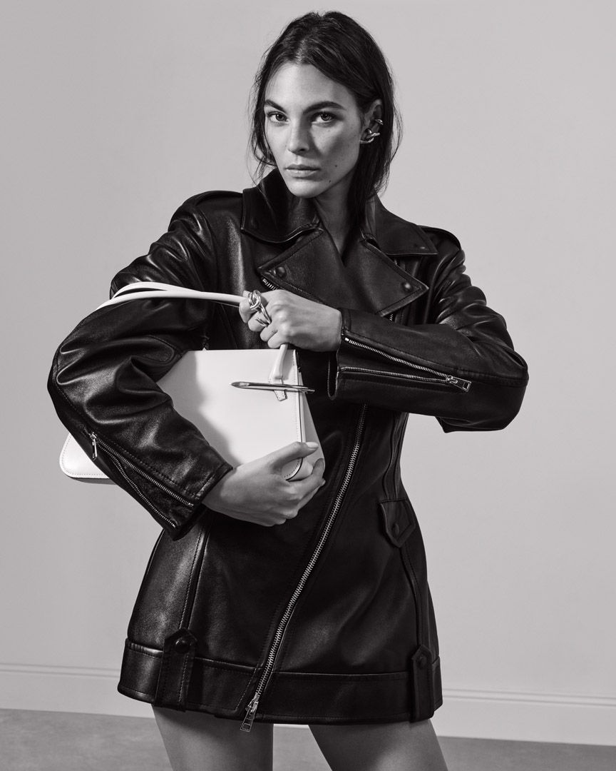 Large Pinch bag in leather
