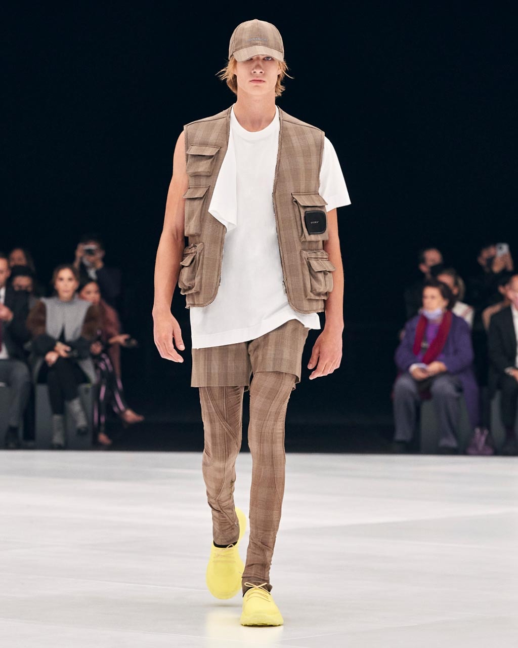 Spring Summer 2022 collection Look 28