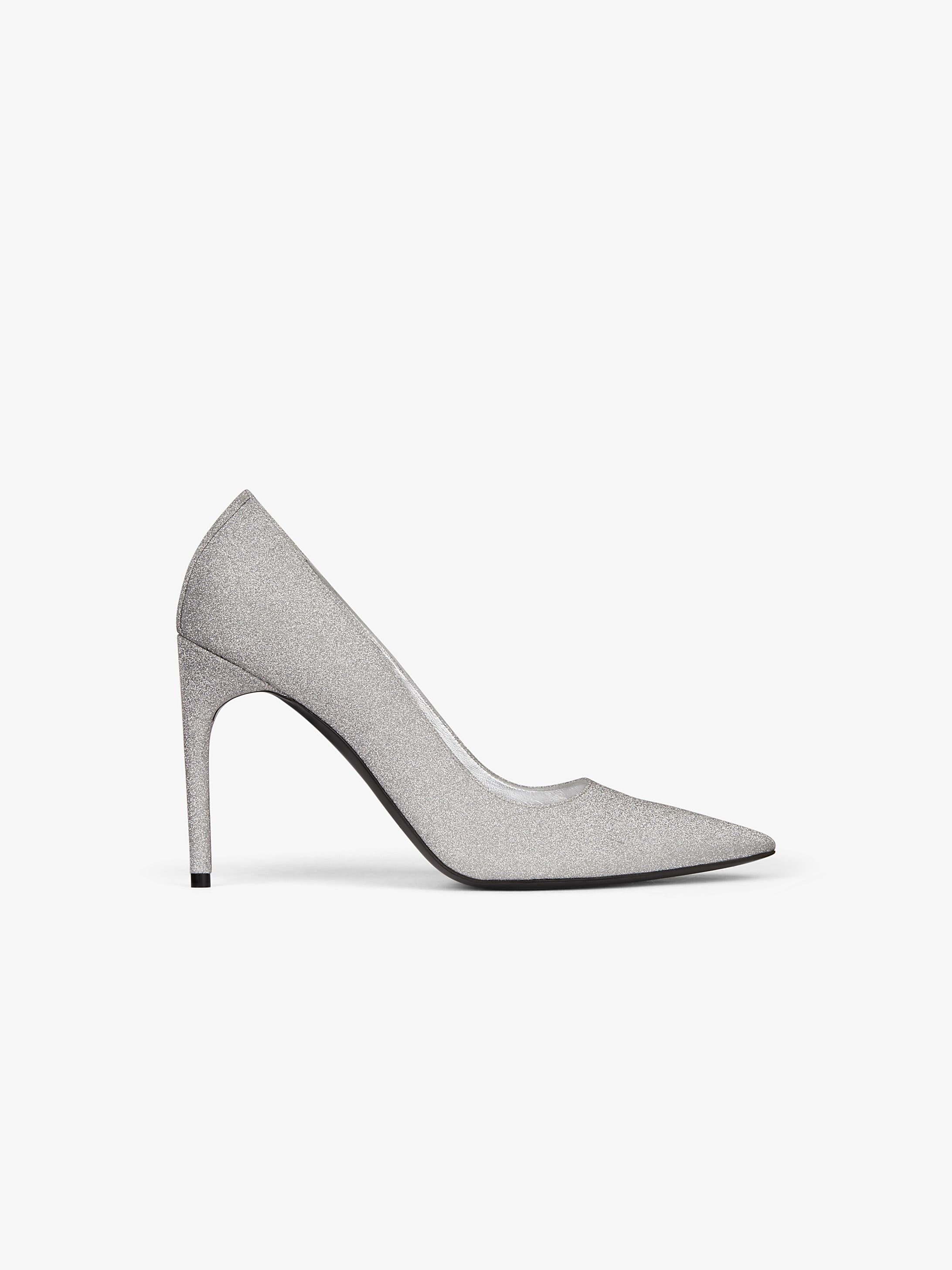 Pumps in sequined leather
