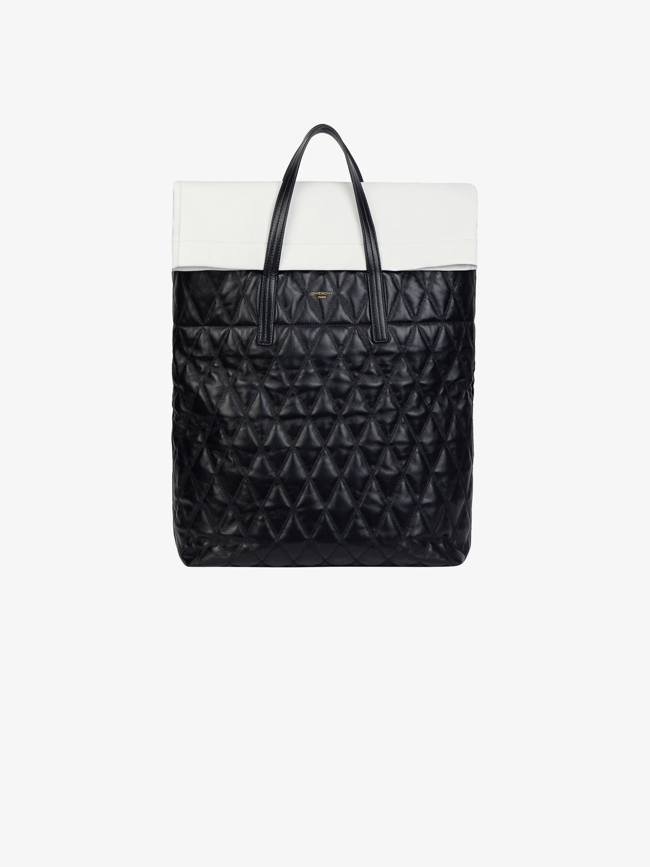 Jaw shopper in diamond quilted leather