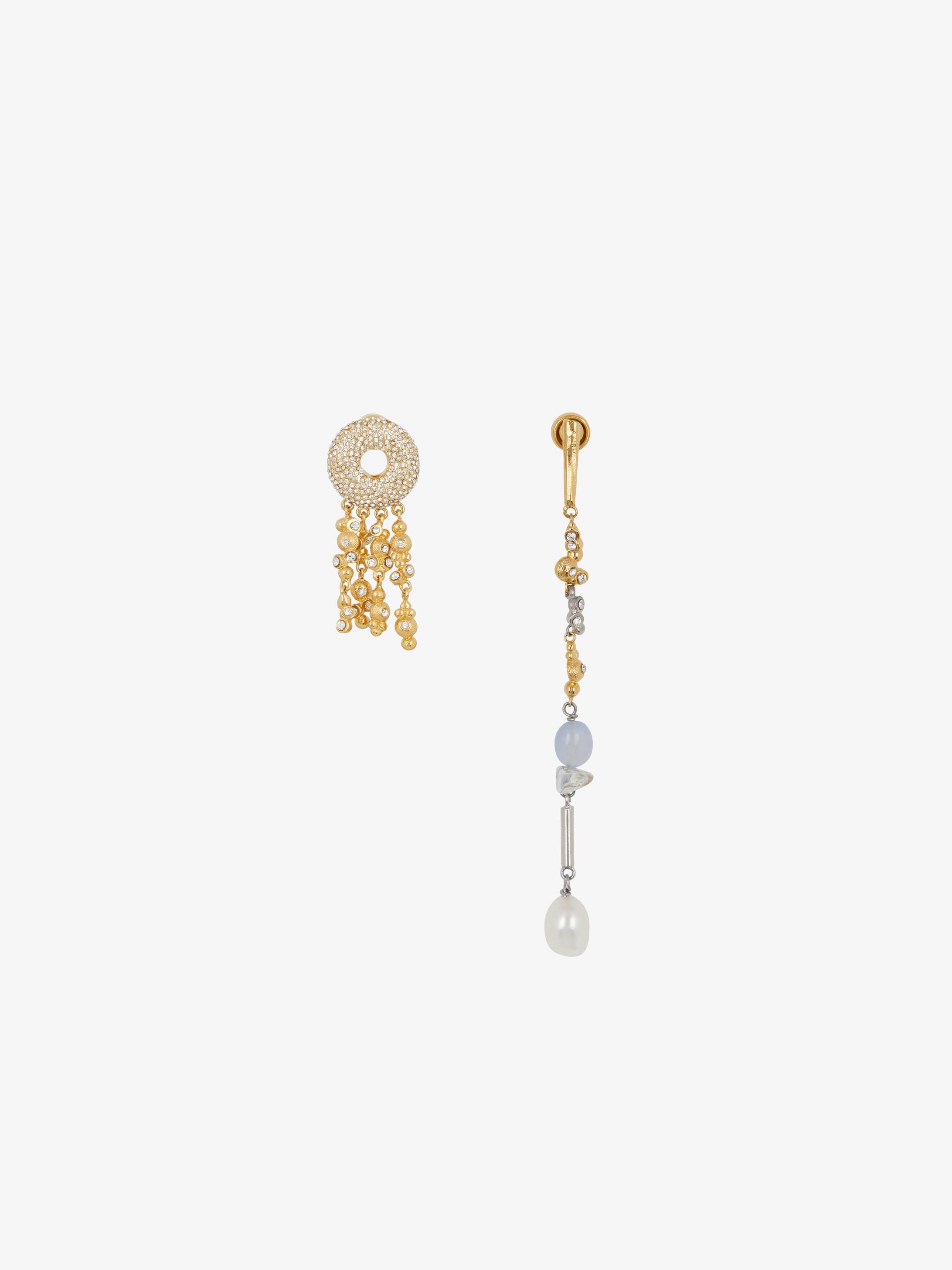 Halo asymmetrical earrings
