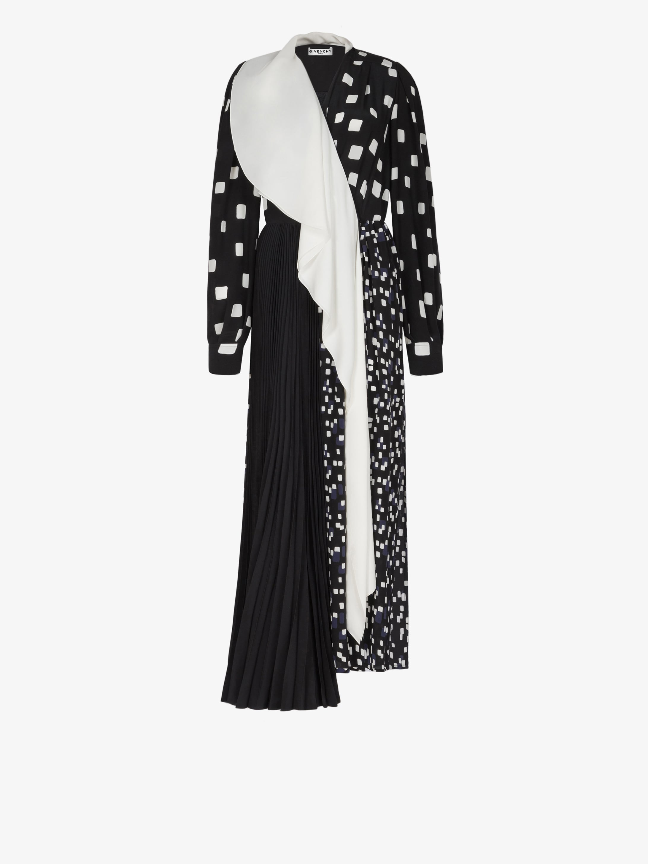 Dress in silk with geometrical print
