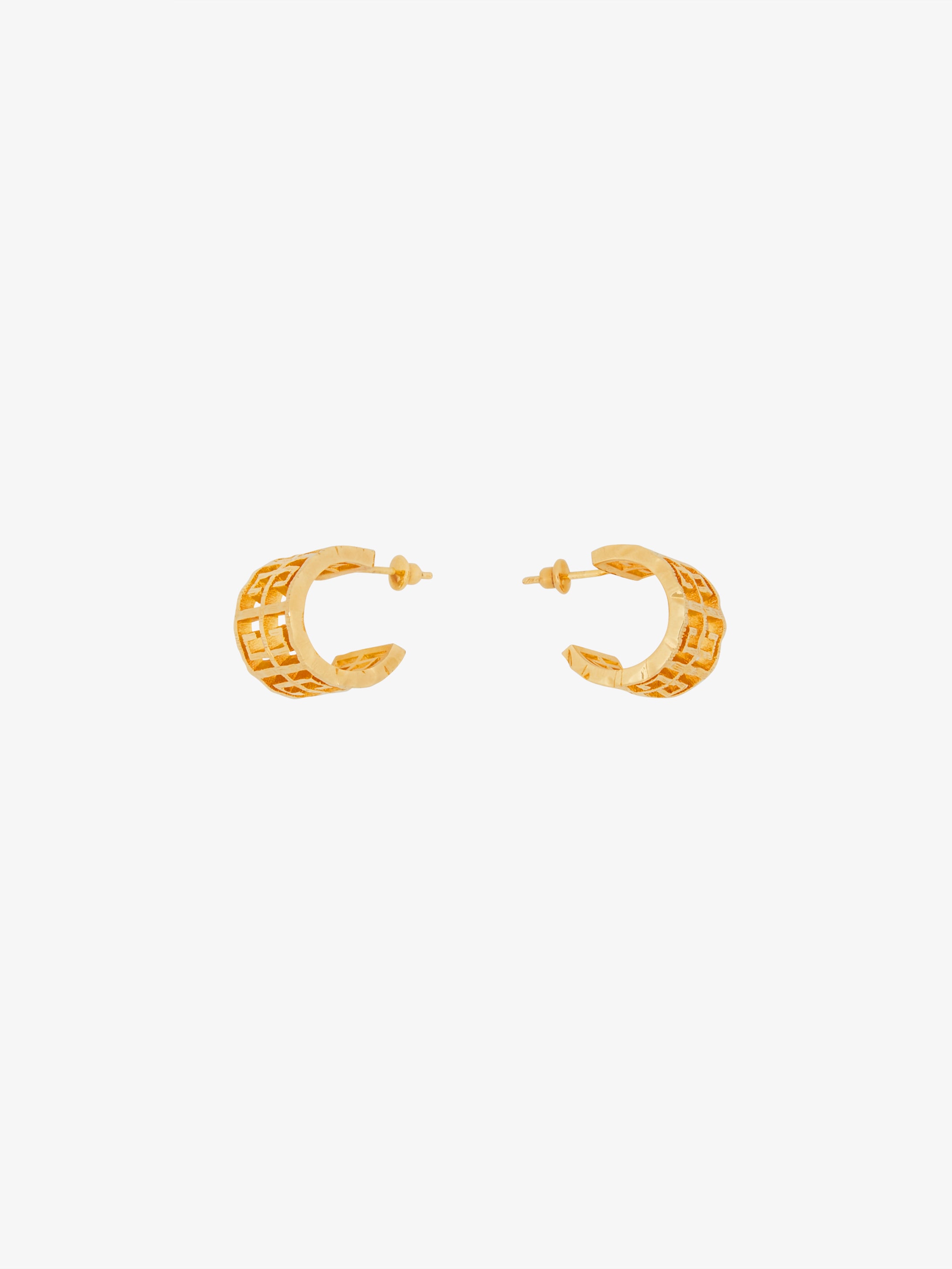 4G earrings
