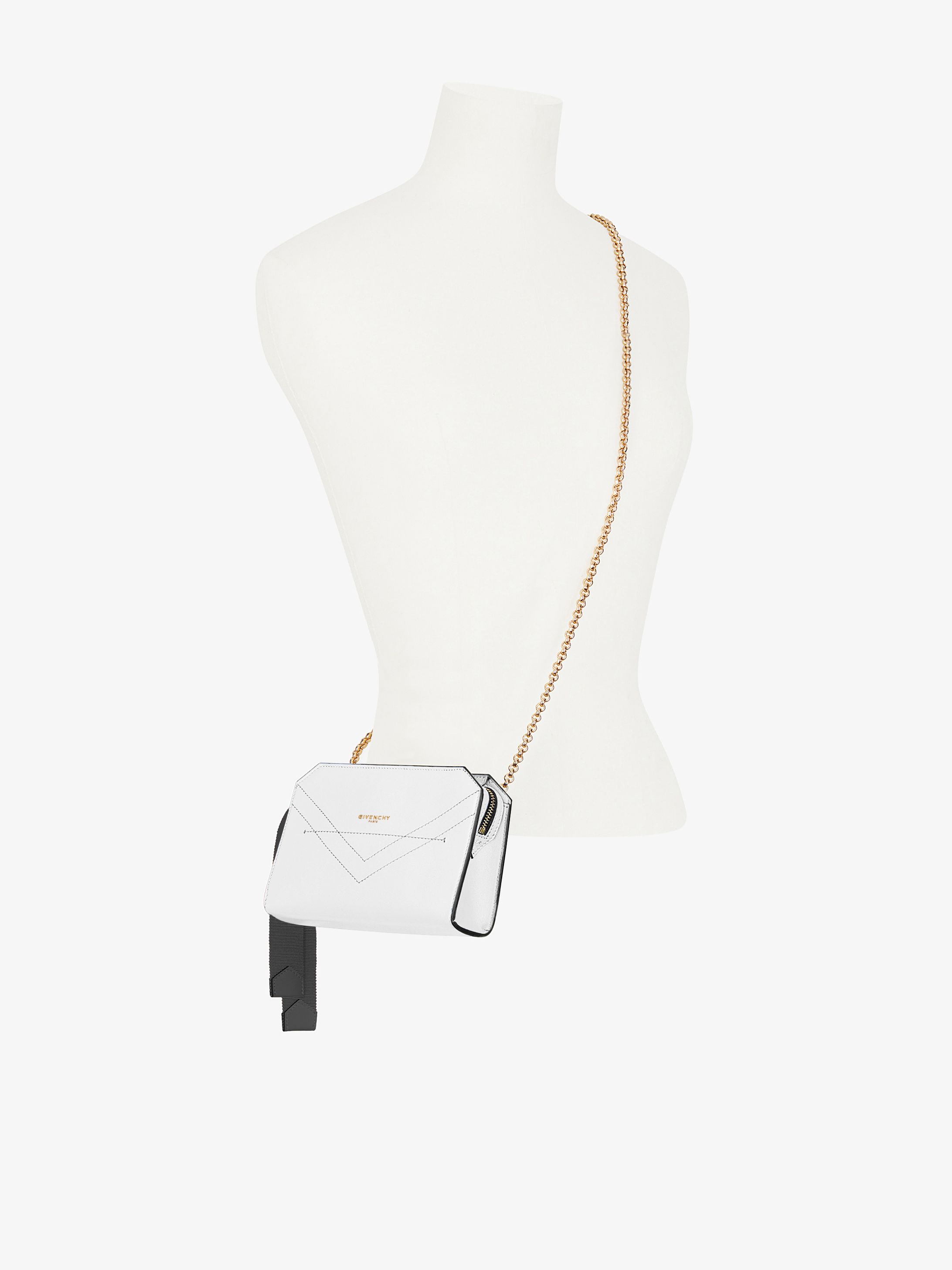 Pochette Eden bicolore en cuir avec chaîne