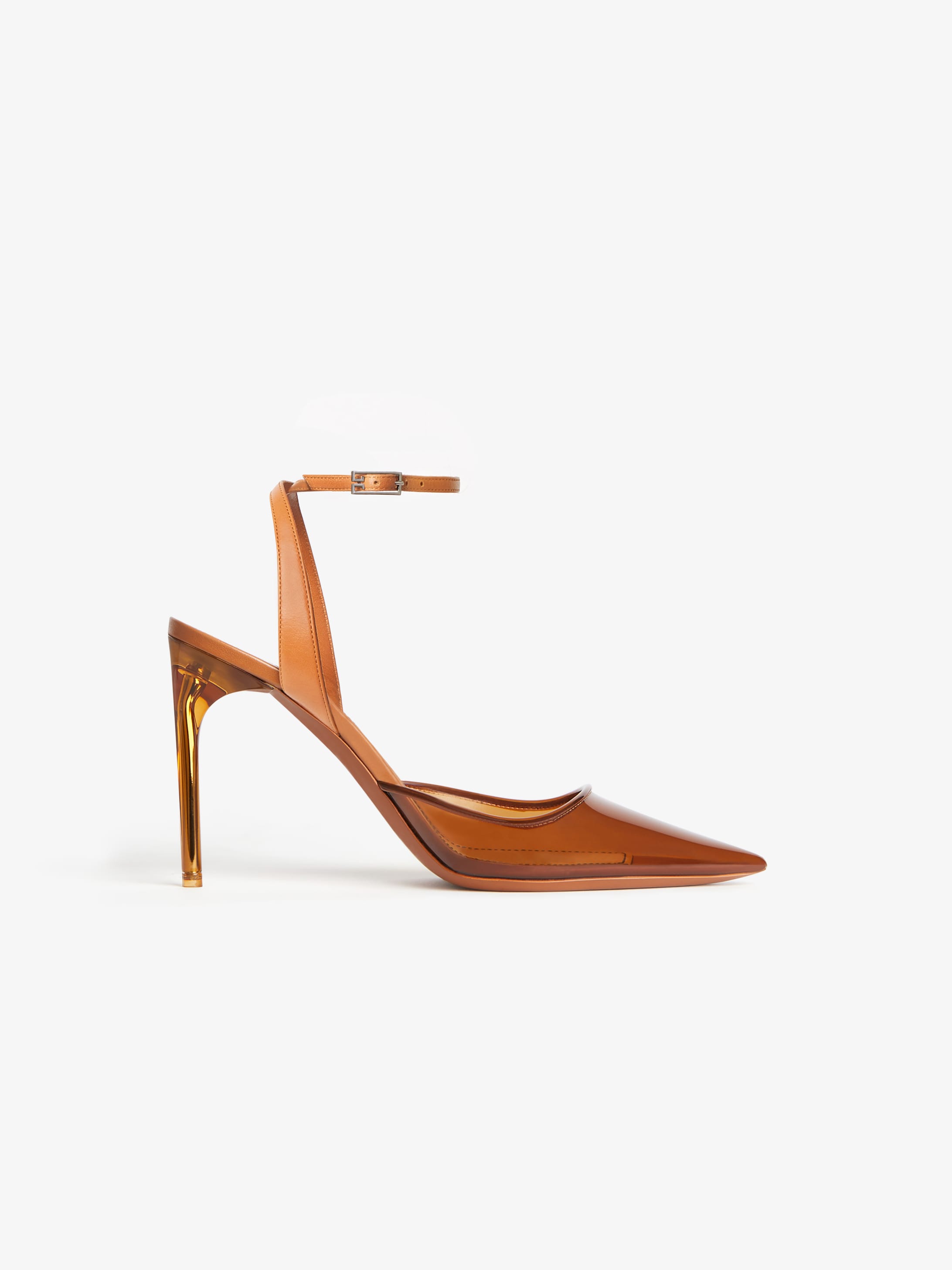 Sandals in transparent vinyl