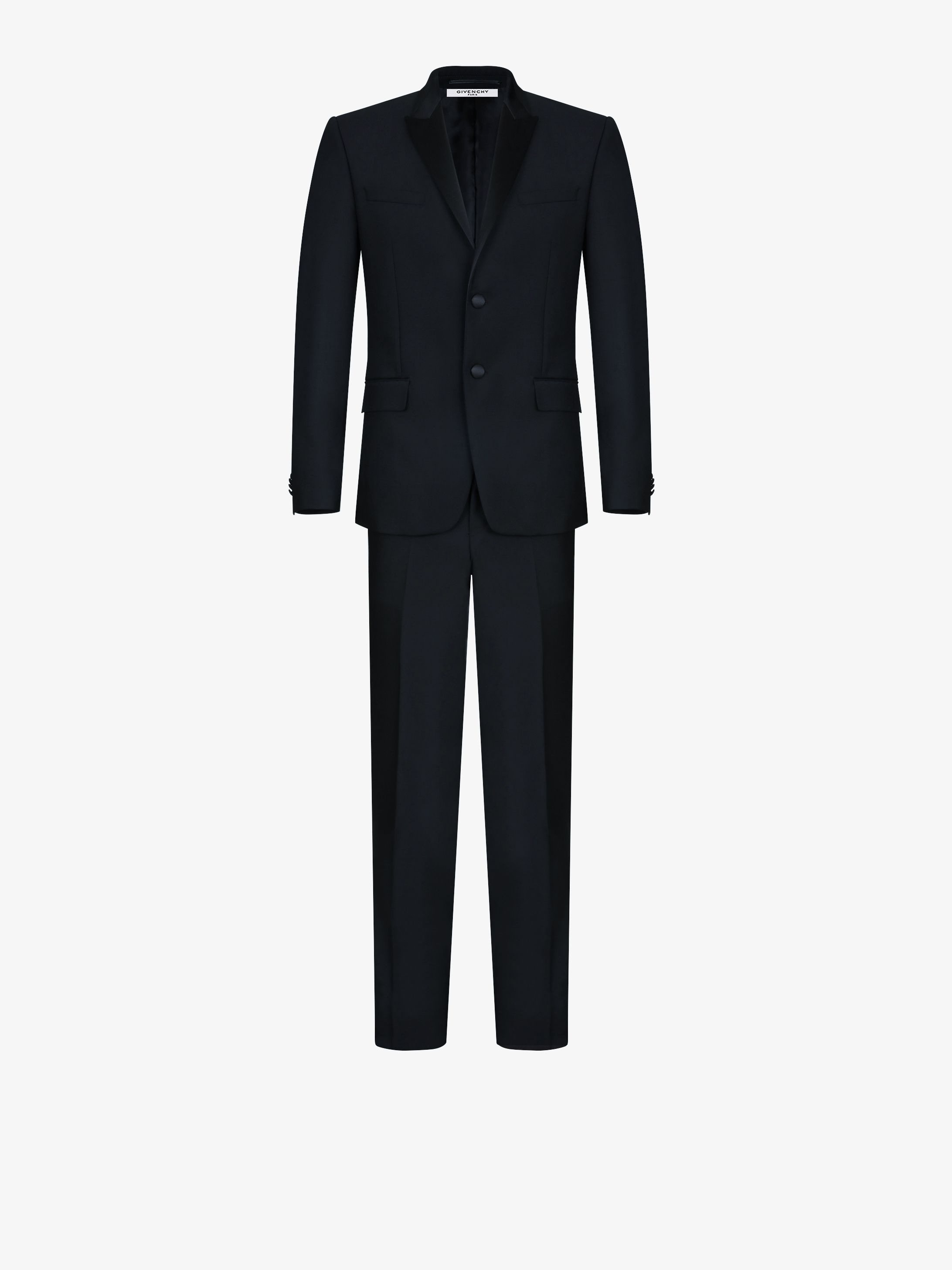 Slim fit suit with satin collar