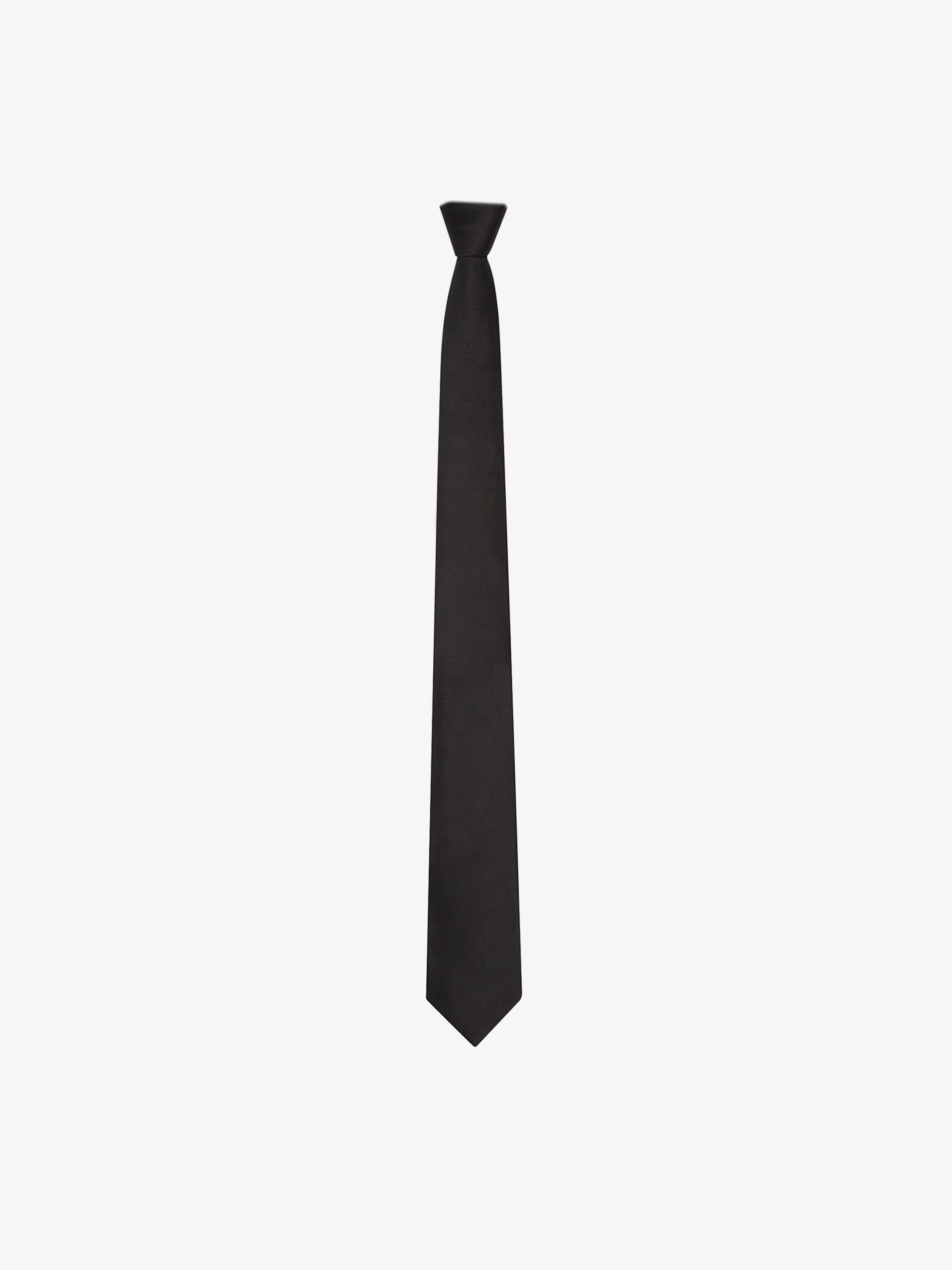 Tie in silk