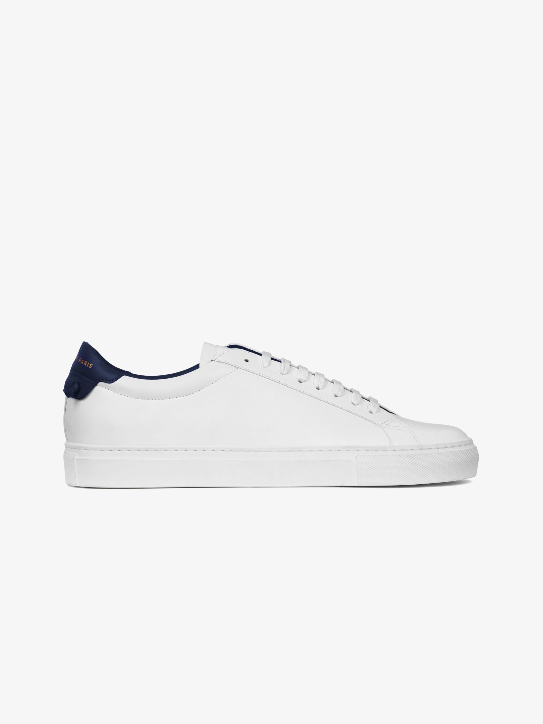 Low sneakers in leather