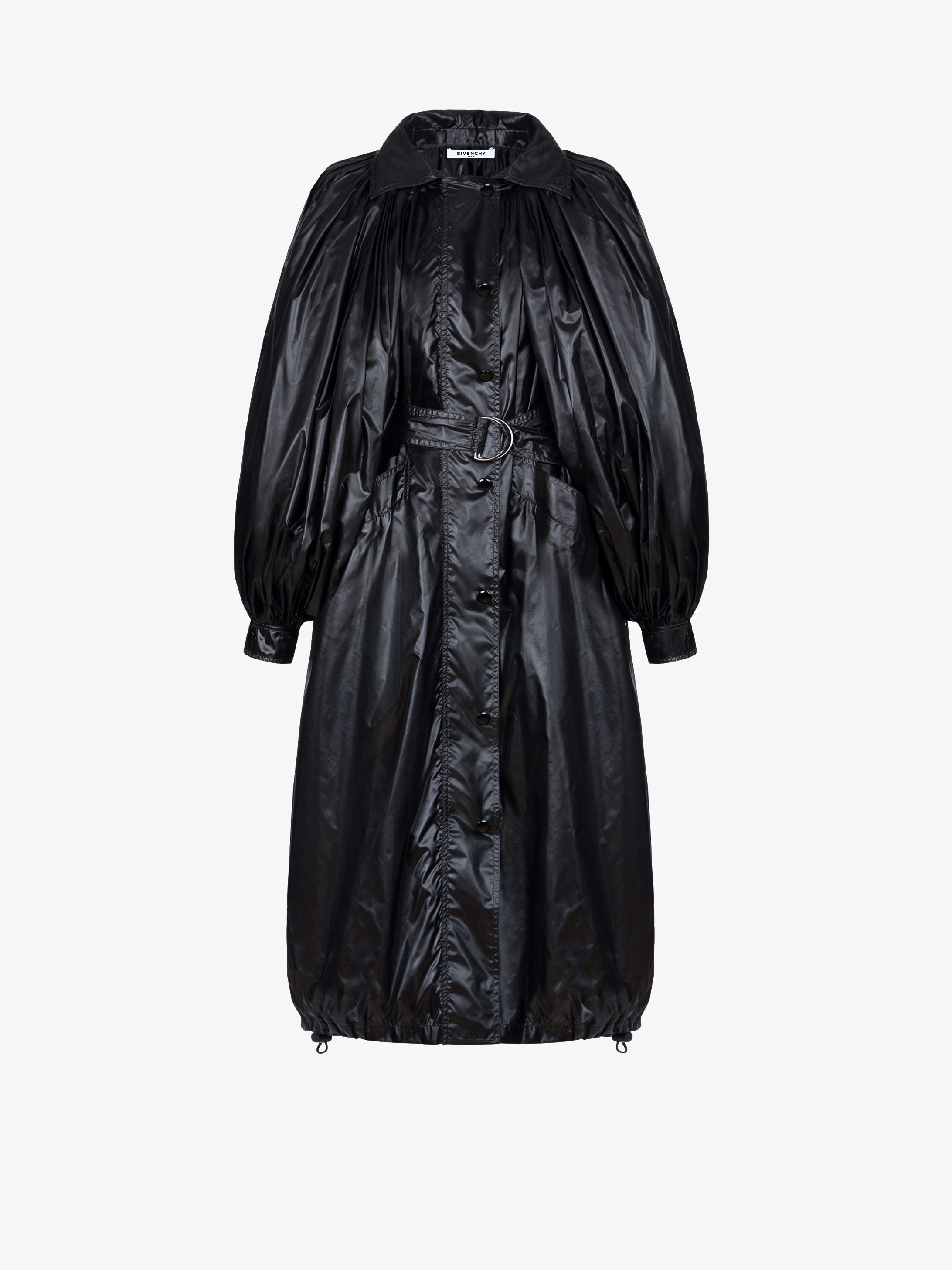 Long windbreaker with removable sleeves