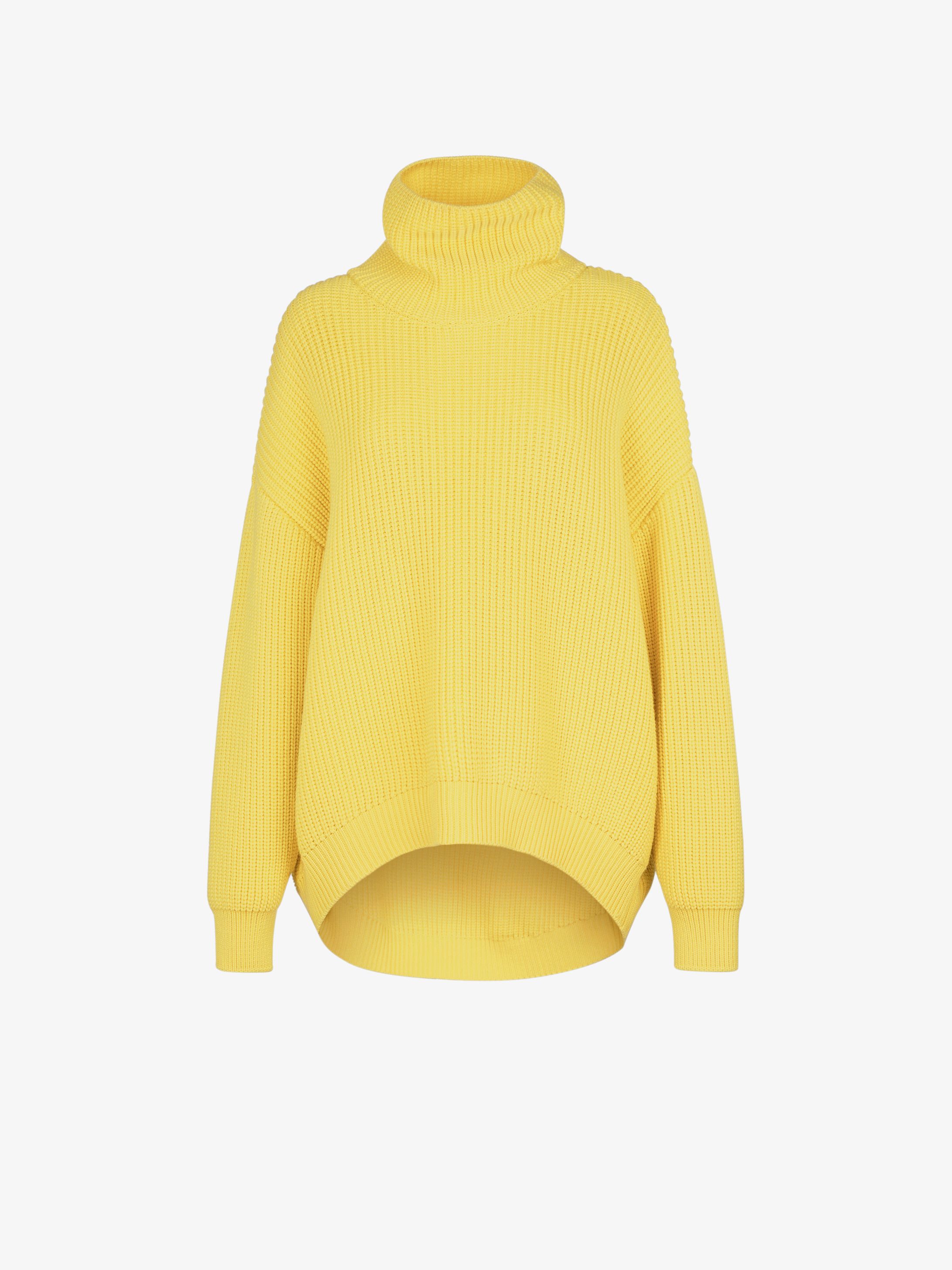 Oversized sweater in wool