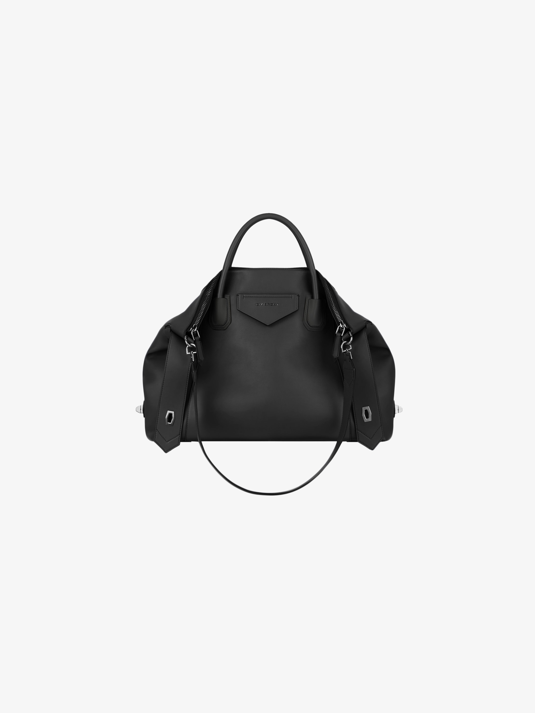 Medium Antigona Soft bag in smooth leather