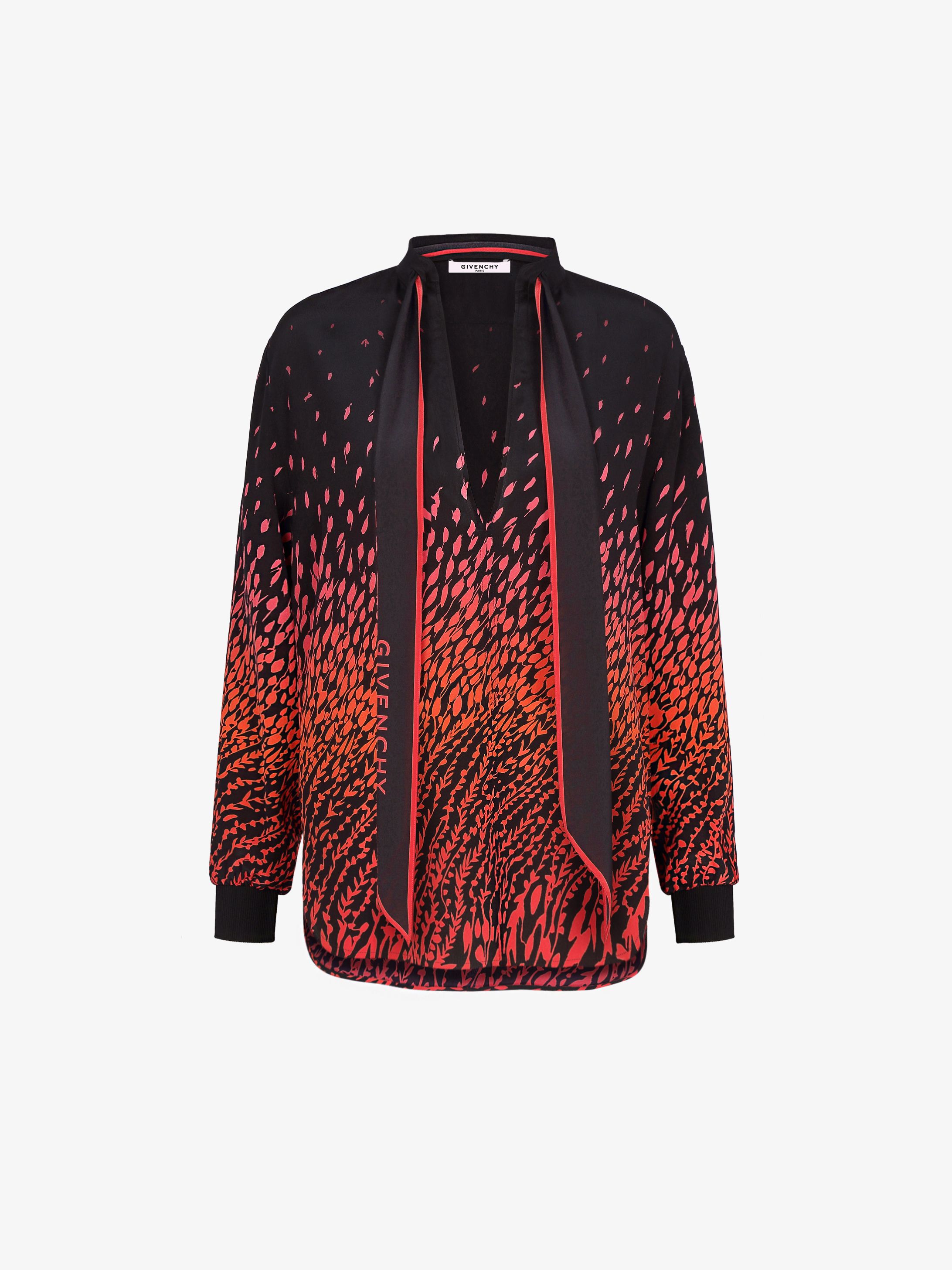 Blouse en soie imprimée Plumes à col foulard